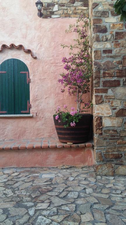 Villa Le Ginestre La Caletta Exterior photo